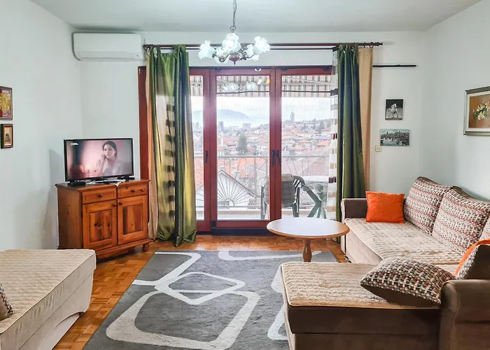 Urbanscape + Free Private Parking