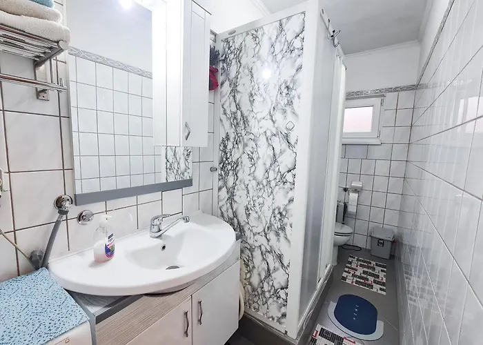 Urbanscape + Free Private Parking *